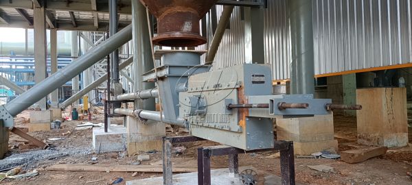 《粉體管鏈輸送機(jī)在化工行